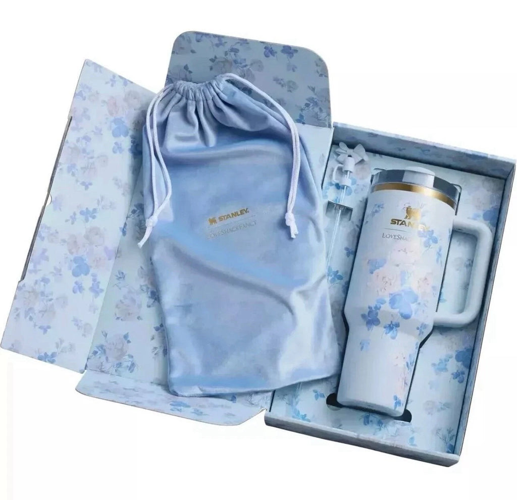 Stanley x LoveShackFancy Everblooming Rosettes Blue FlowState H2.0 Quencher Tumbler 40oz – Limited Edition – New – Fast Shipping
